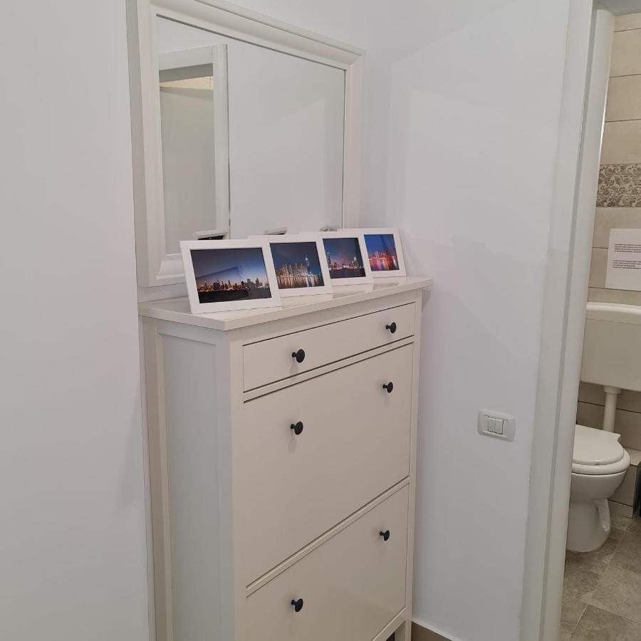 Galaxy Residence Villa Отопени Экстерьер фото