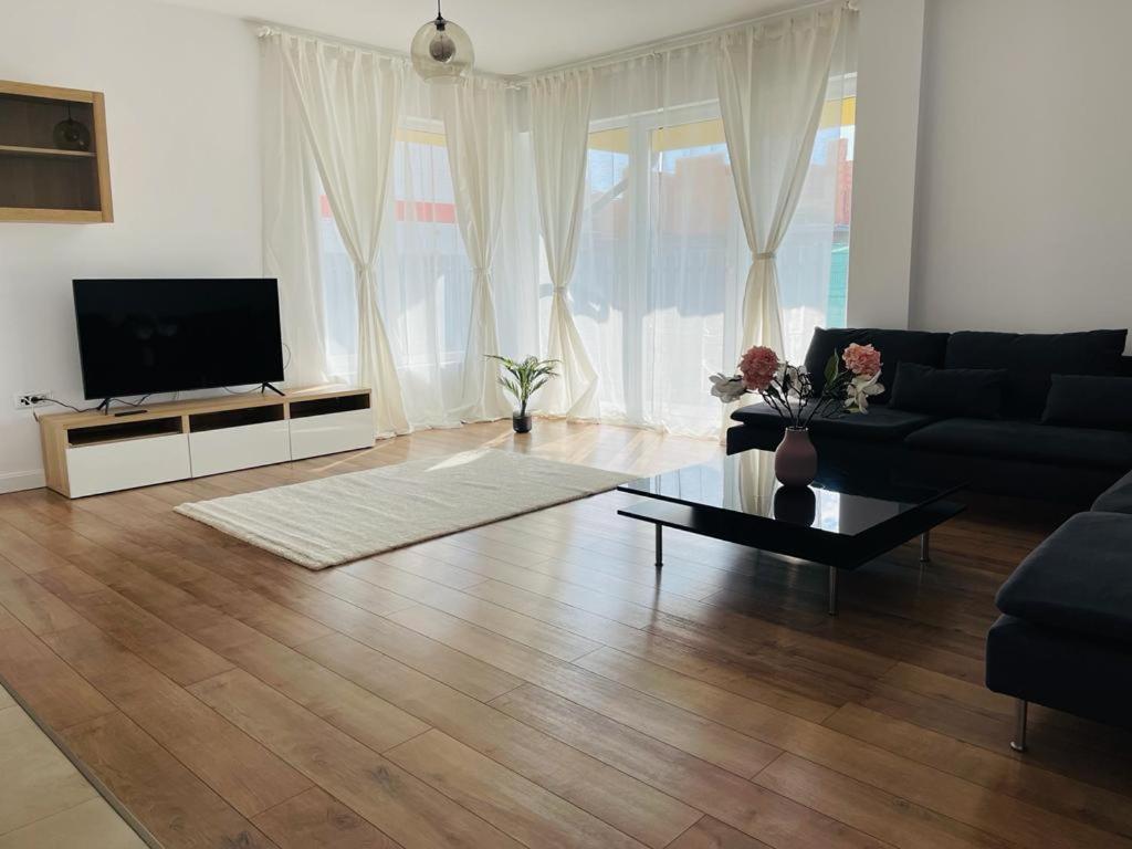 Galaxy Residence Villa Отопени Экстерьер фото