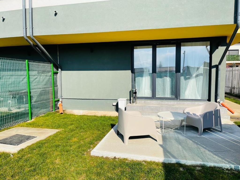 Galaxy Residence Villa Отопени Экстерьер фото